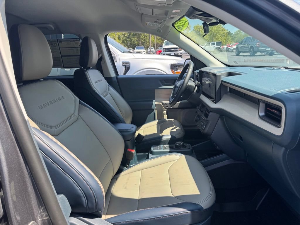 Certified 2026 Ford Maverick Lariat w/ 4K Tow Package AWD/4WD image 17
