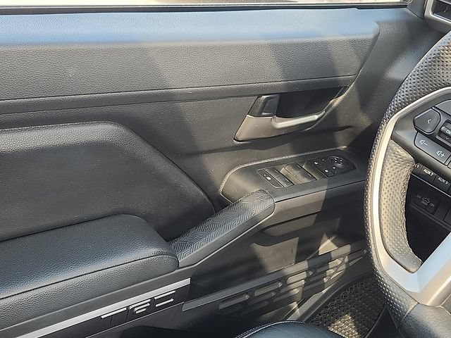 Used 2024 Toyota Tacoma TRD Off-Road w/ TRD Off Road Premium Package AWD/4WD image 11