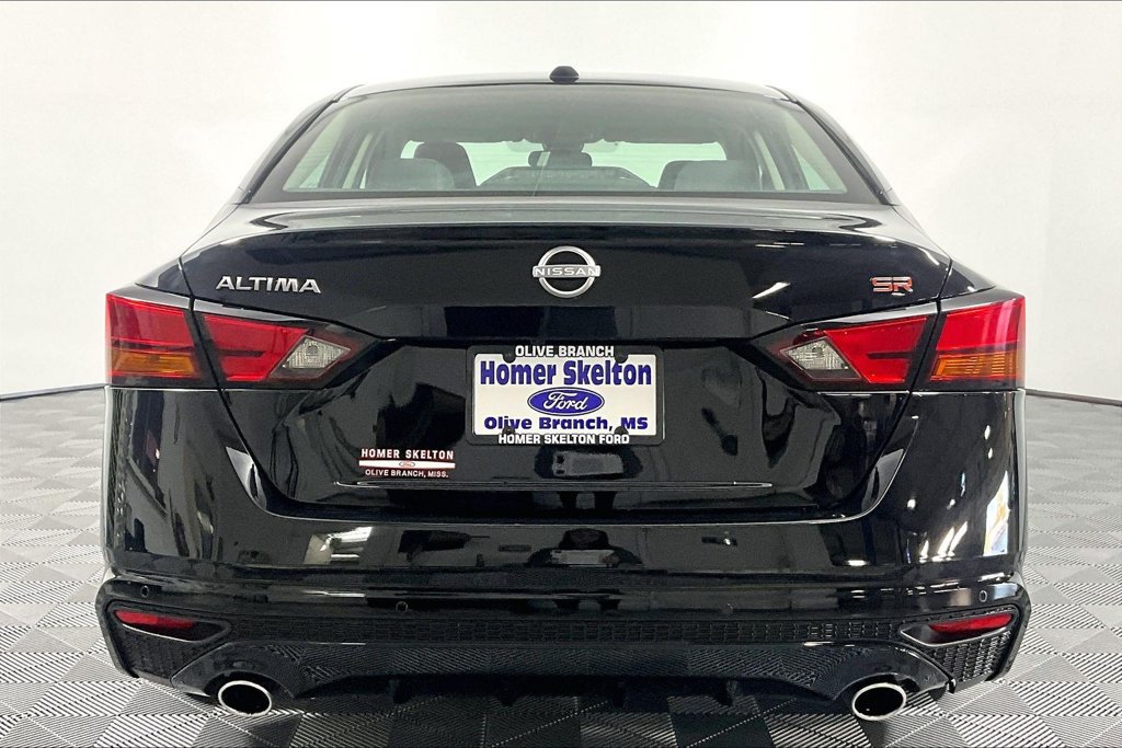 Used 2024 Nissan Altima 2.5 SR FWD image 4