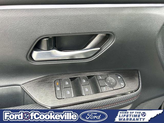 Used 2025 Nissan Kicks SR image 23