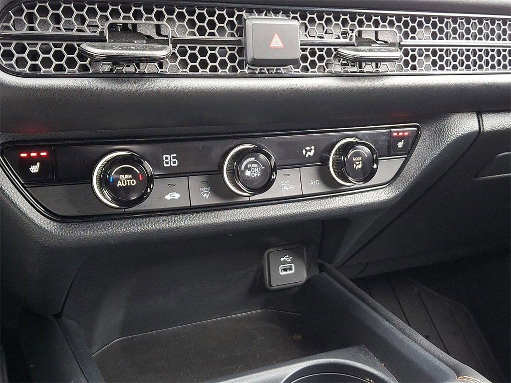 Used 2025 Honda HR-V Sport image 16