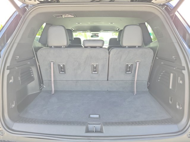 Used 2025 Buick Enclave Preferred FWD image 9