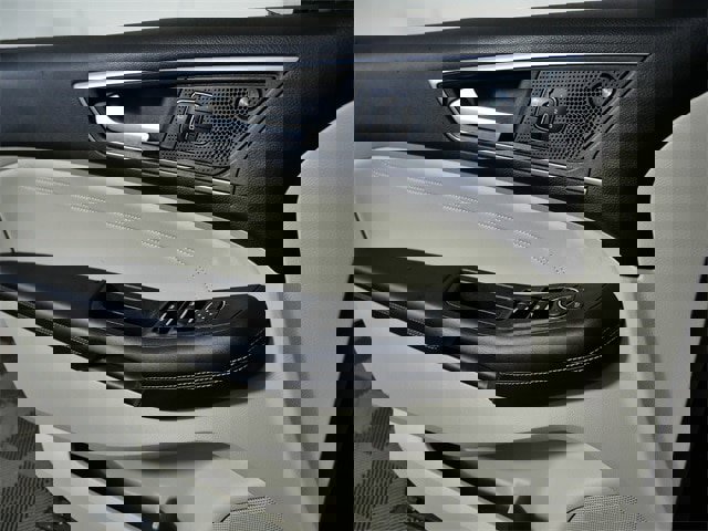 Certified 2024 Ford Edge Titanium w/ Class II Trailer Tow Package image 24