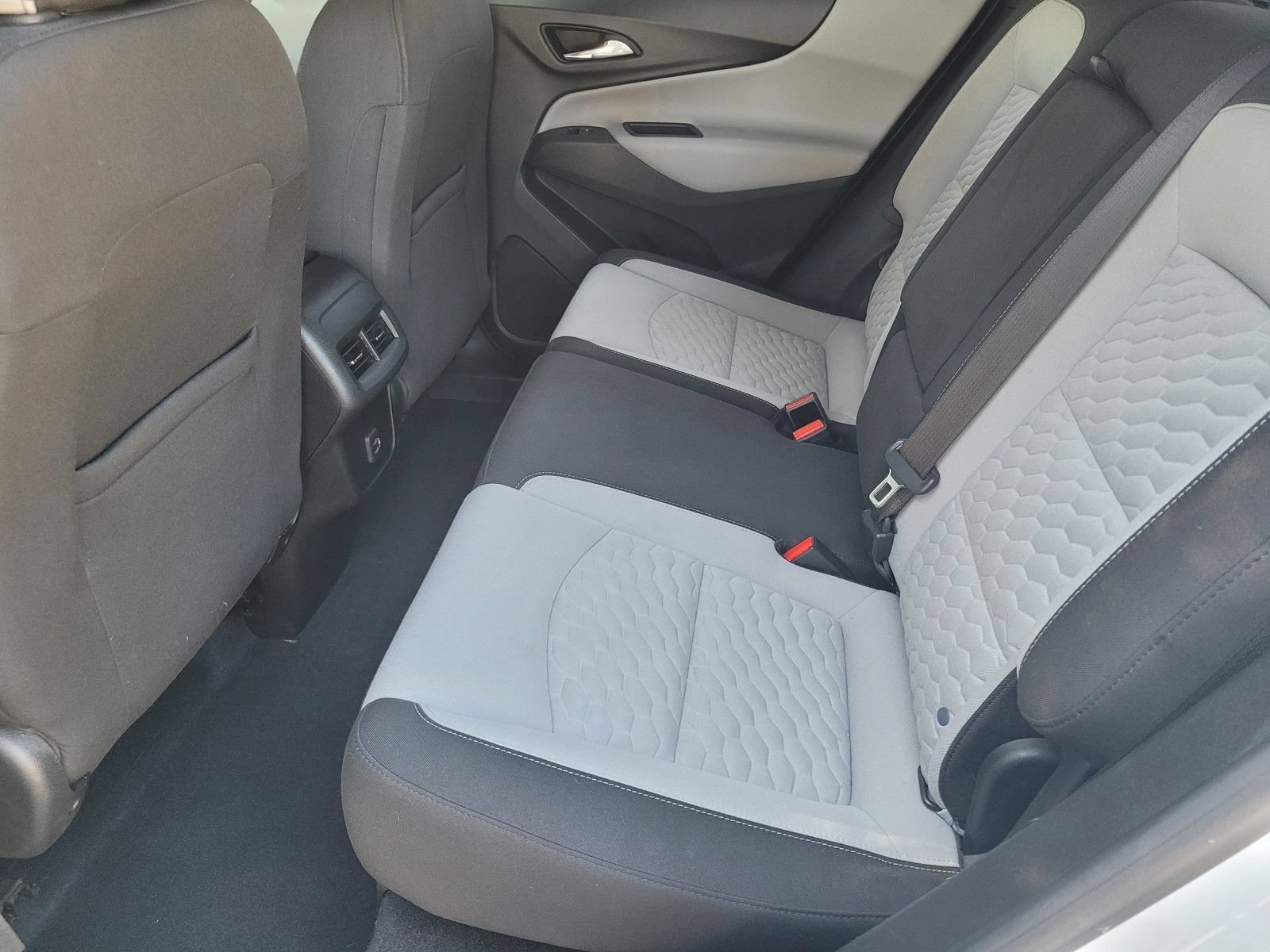 Used 2020 Chevrolet Equinox LT w/ LPO, Floor Liner Package AWD/4WD image 10