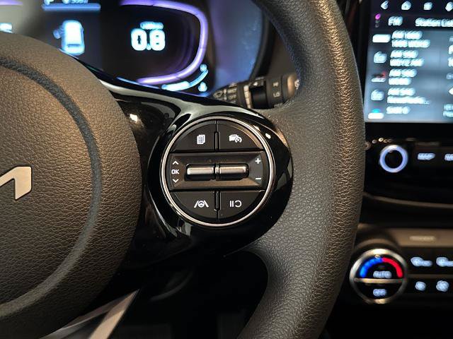 Used 2024 Kia Soul S FWD image 21