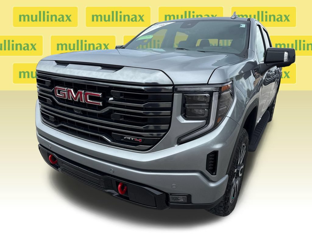 Used 2024 GMC Sierra 1500 AT4 w/ Technology Package AWD/4WD image 11