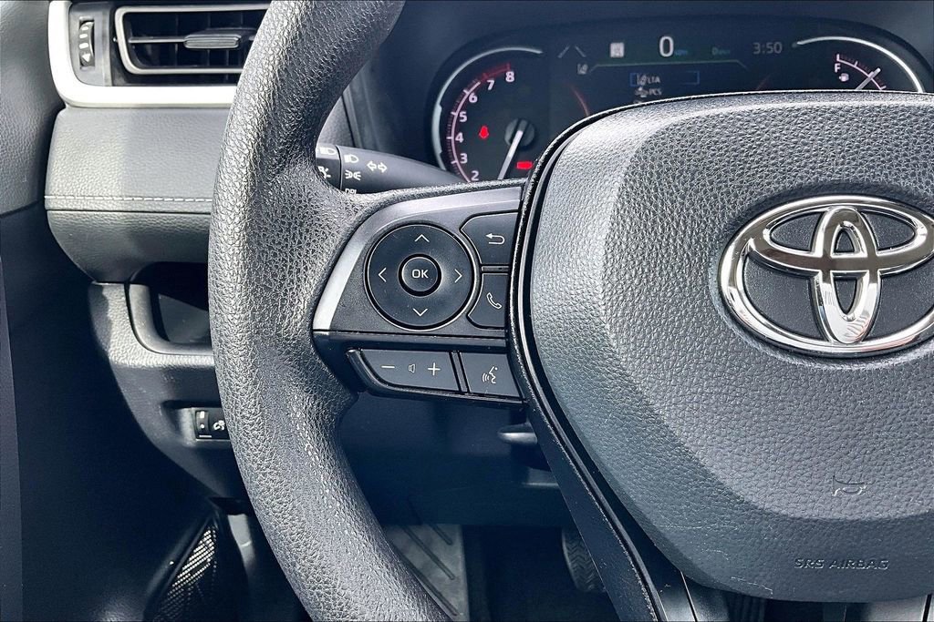 Used 2024 Toyota RAV4 LE image 18