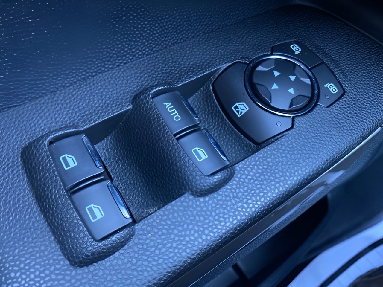 Certified 2019 Ford EcoSport Titanium image 17