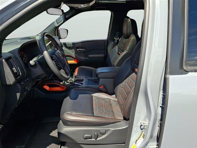 Used 2025 Nissan Frontier PRO-4X w/ Pro Premium Package AWD/4WD image 10