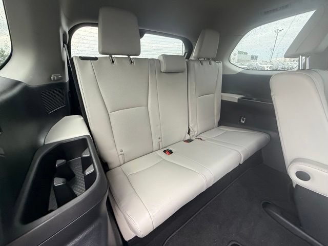 Used 2024 Toyota Grand Highlander AWD image 14