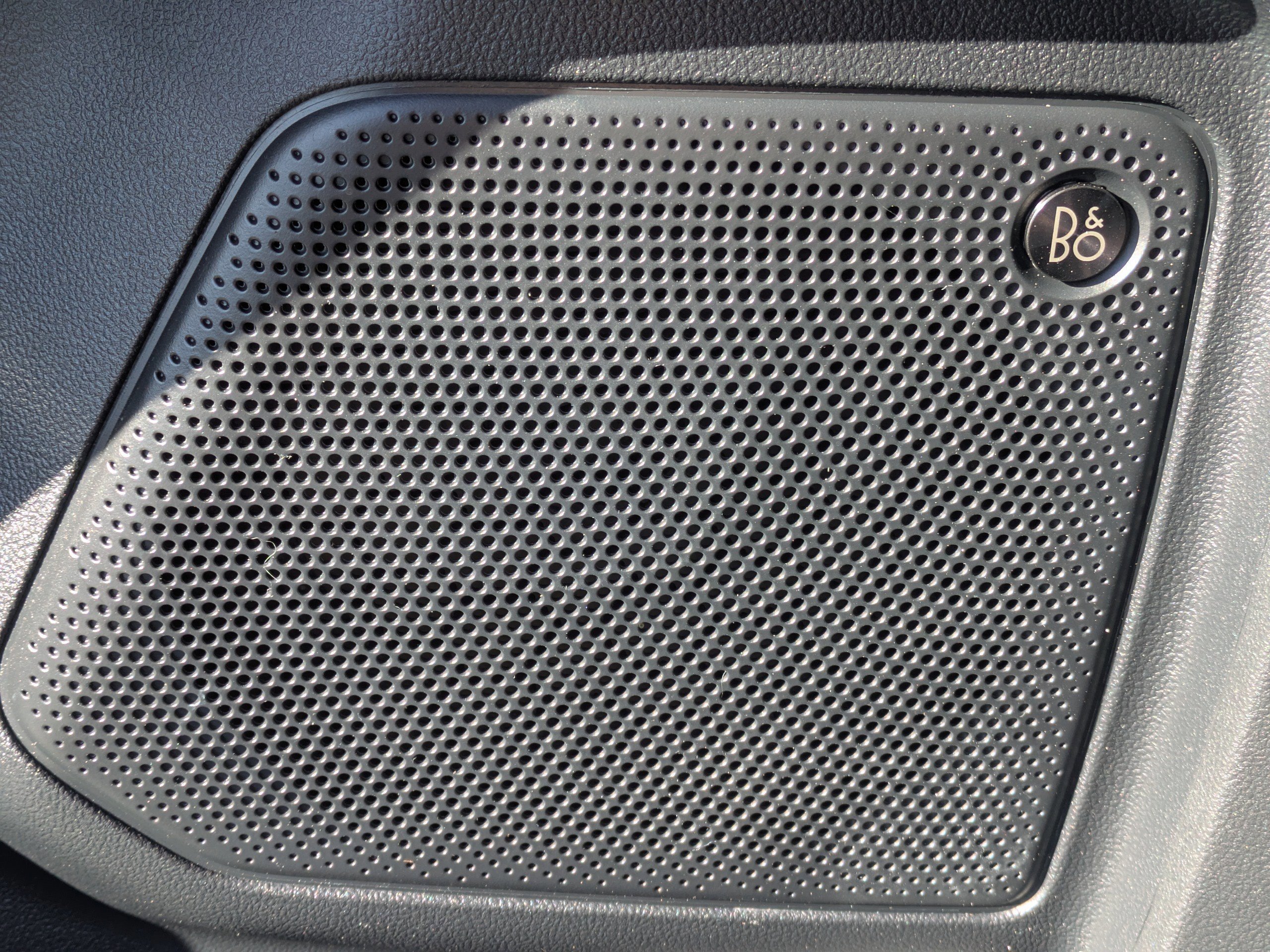 Certified 2020 Ford Escape Titanium image 24