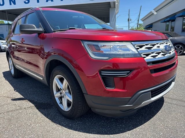 Certified 2019 Ford Explorer XLT FWD image 3