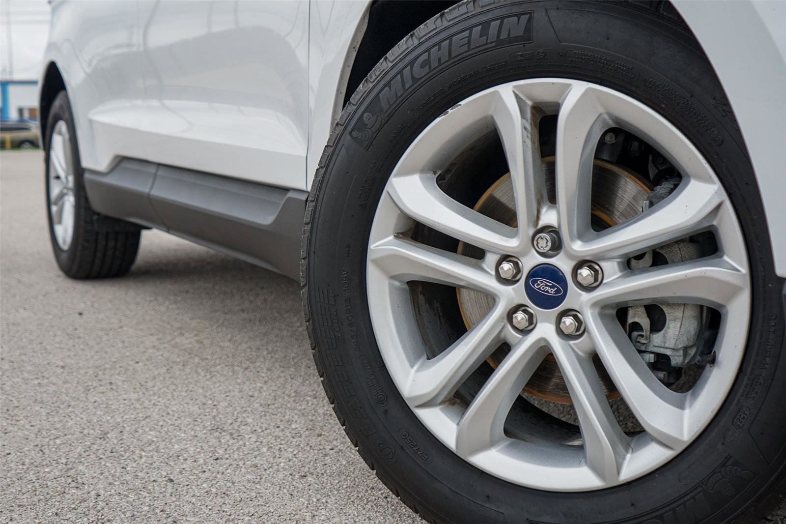 Certified 2019 Ford Edge SEL w/ Equipment Group 201A image 6