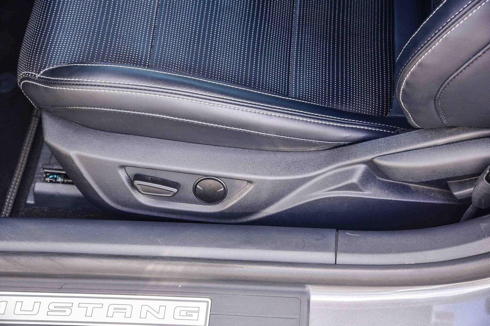 Certified 2024 Ford Mustang GT Premium image 19