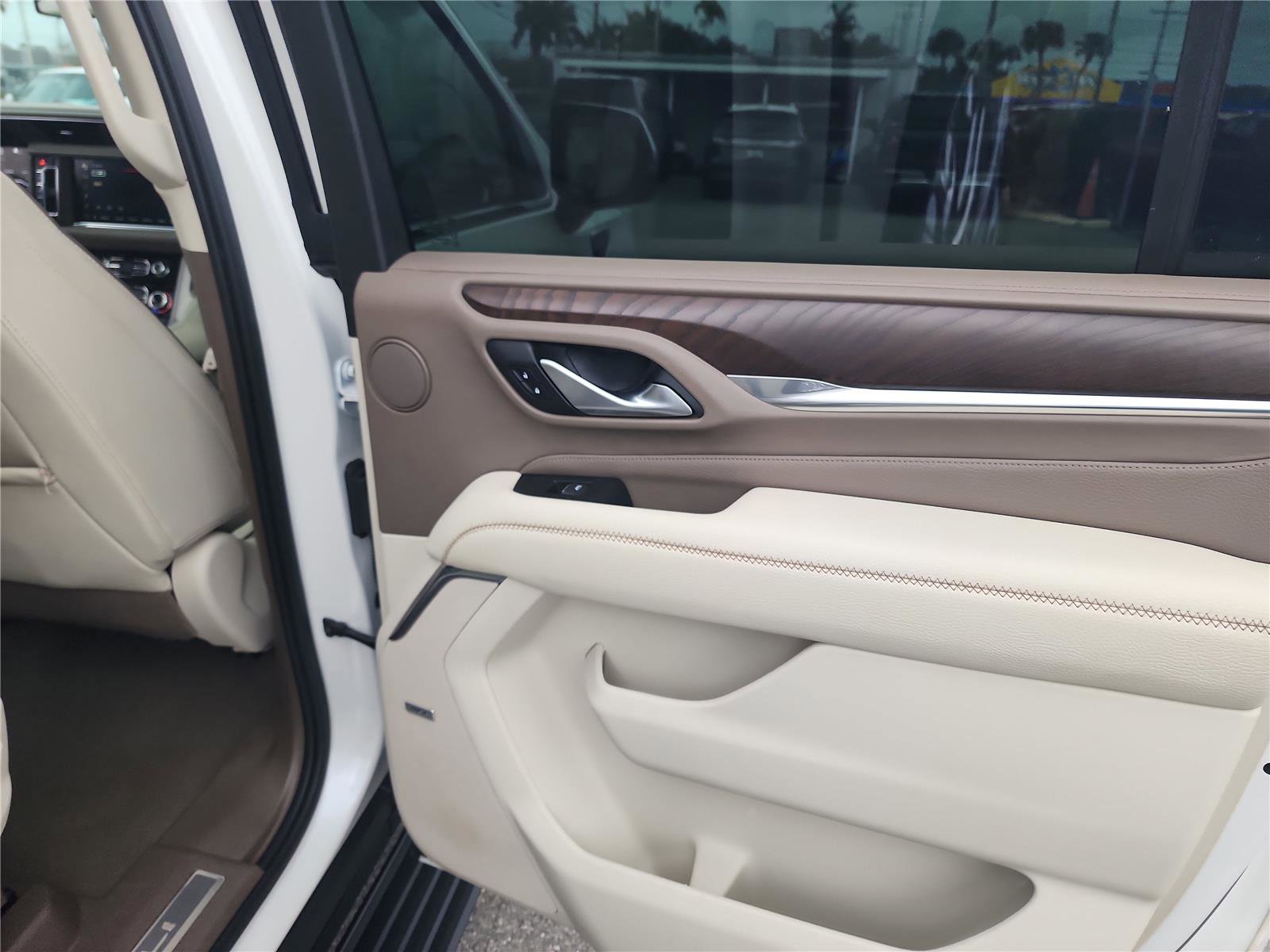 Used 2022 GMC Yukon XL Denali image 23