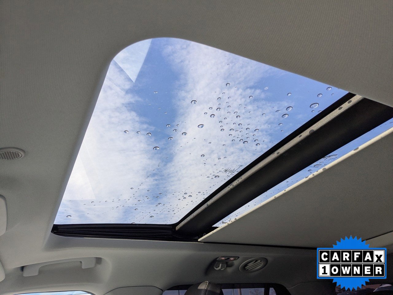 Certified 2024 Ford Explorer XLT w/ Equipment Group 202A image 25