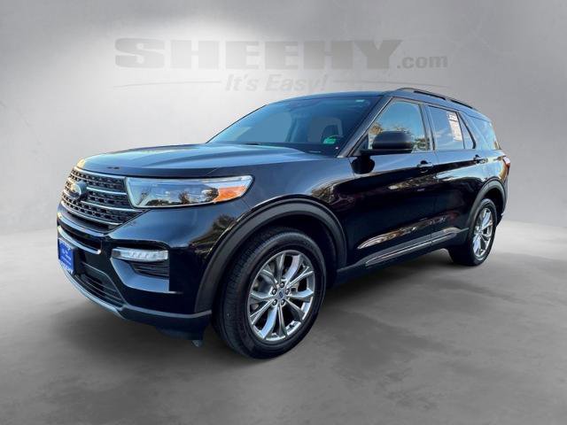 Certified 2022 Ford Explorer XLT w/ Equipment Group 202A image 17