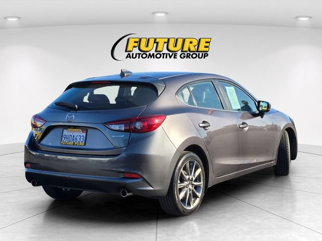 Used 2018 MAZDA MAZDA3 Touring FWD image 4