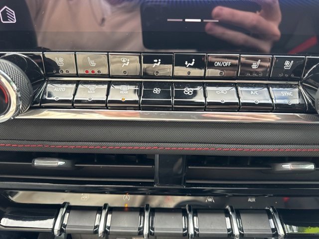 Used 2023 Chevrolet Colorado Z71 w/ Z71 Convenience Package 2 image 20