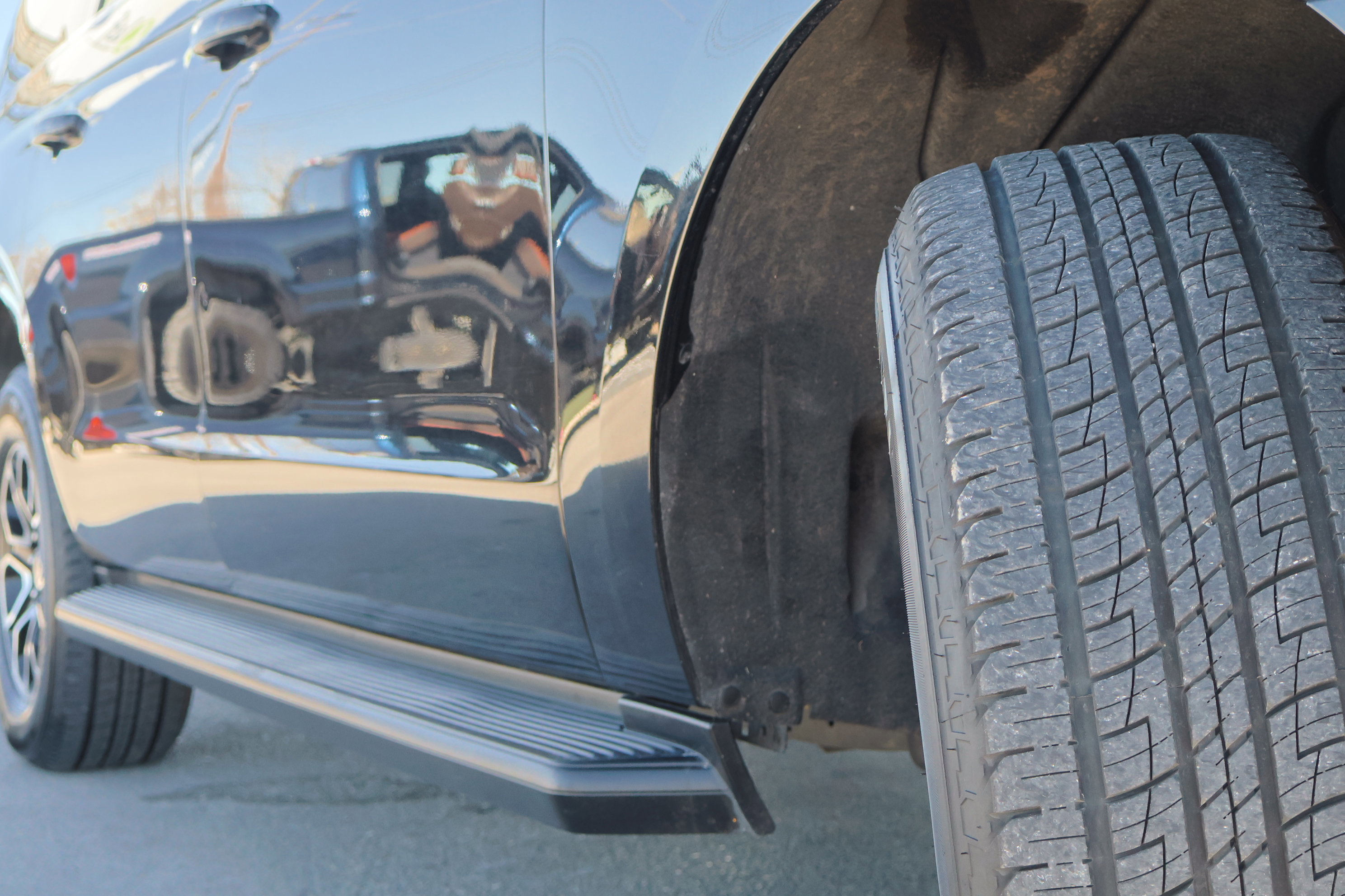 Certified 2024 Ford Expedition Max XLT image 12