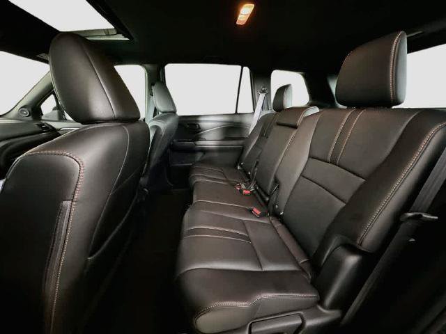Used 2023 Honda Passport TrailSport image 14