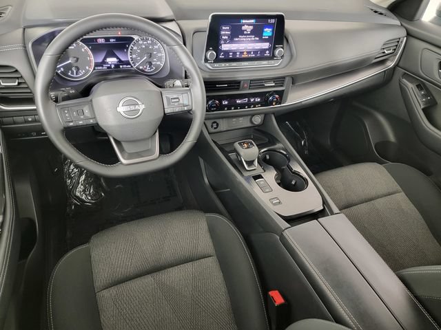 Used 2026 Nissan Rogue SV FWD image 32