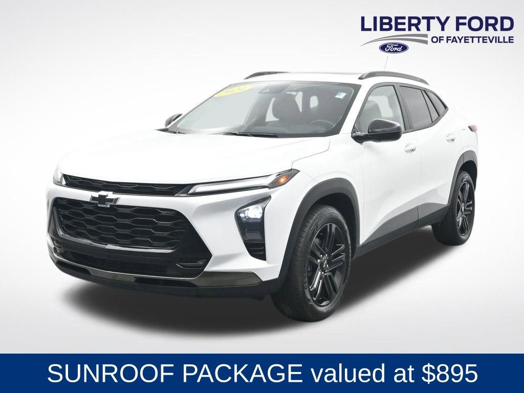 Used 2024 Chevrolet Trax ACTIV w/ Sunroof Package FWD image 1