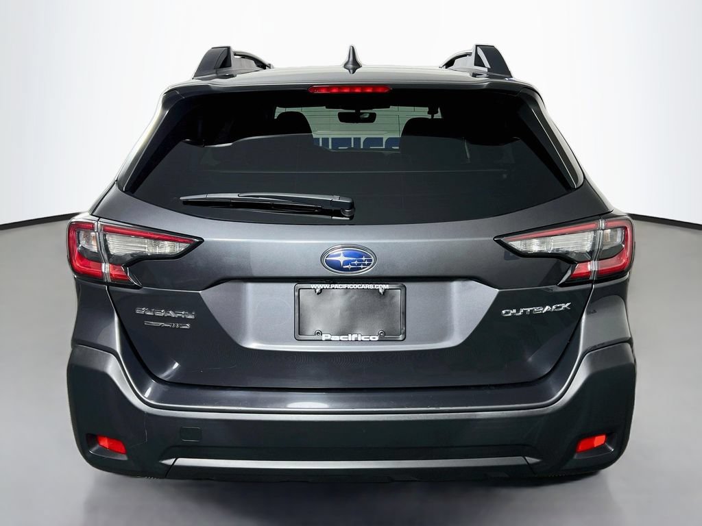 Used 2023 Subaru Outback Premium AWD/4WD image 8