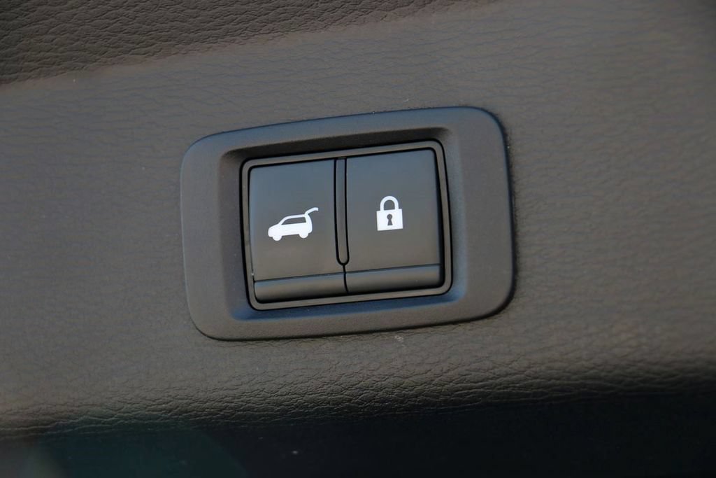 Used 2024 Mitsubishi Outlander SE AWD/4WD image 37