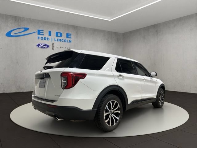 Certified 2022 Ford Explorer ST-Line AWD/4WD image 10