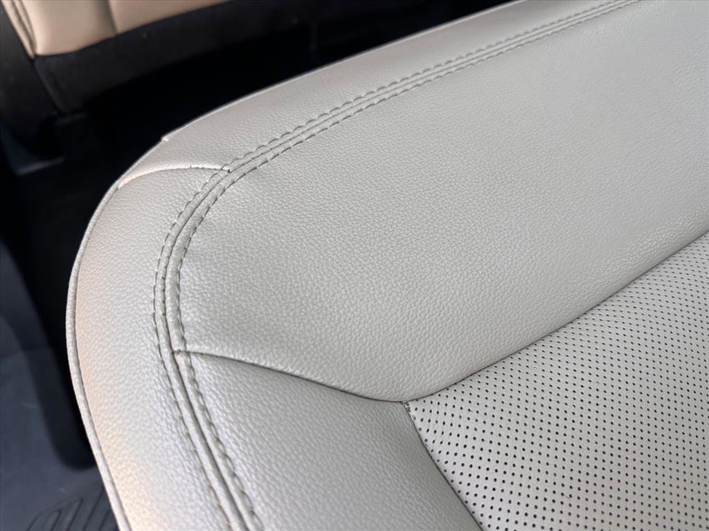 Certified 2023 Ford Explorer Limited w/ Limited Technology Package image 13