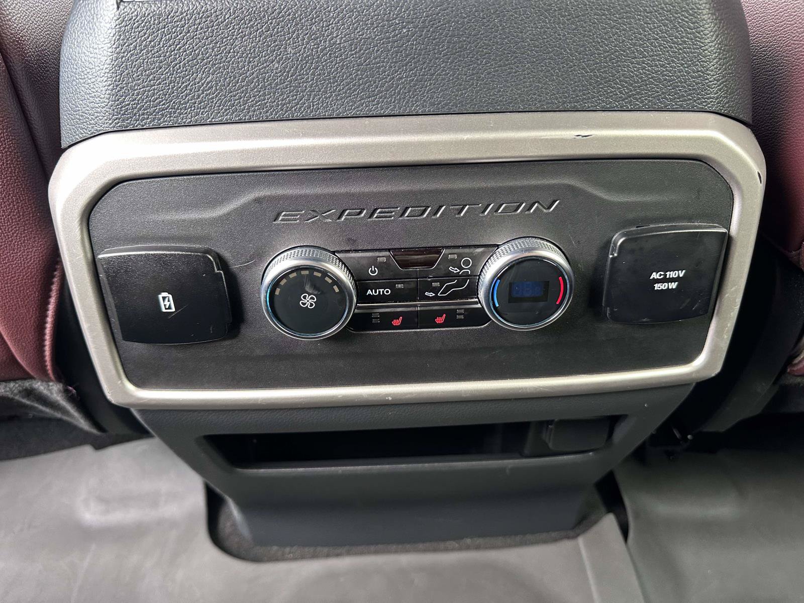 Certified 2024 Ford Expedition Limited AWD/4WD image 16