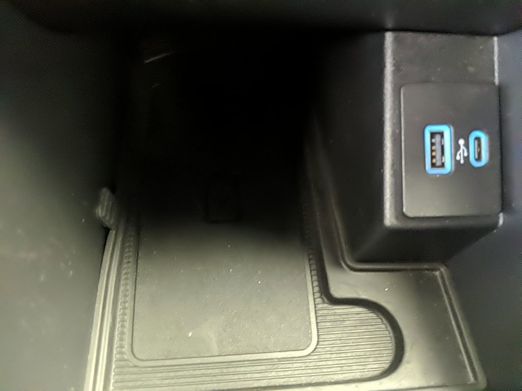 Certified 2024 Ford Edge Titanium w/ Equipment Group 301A image 22