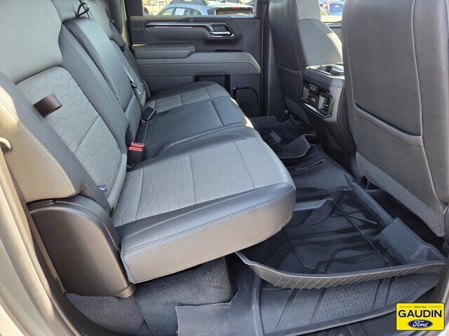 Used 2024 Chevrolet Silverado 2500 ZR2 w/ Technology Package AWD/4WD image 15
