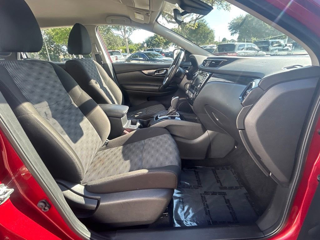 Used 2022 Nissan Rogue Sport SV image 22