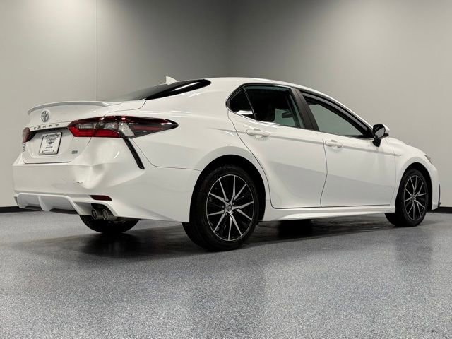 Used 2023 Toyota Camry SE FWD image 12