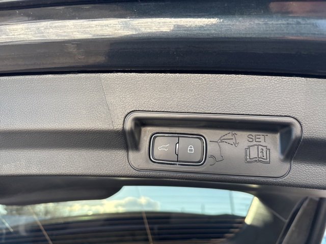 Certified 2024 Ford Explorer XLT w/ Equipment Group 202A image 34