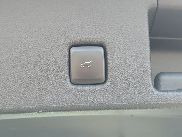 Certified 2024 Ford Escape ST-Line w/ Tech Pack #1 AWD/4WD image 8