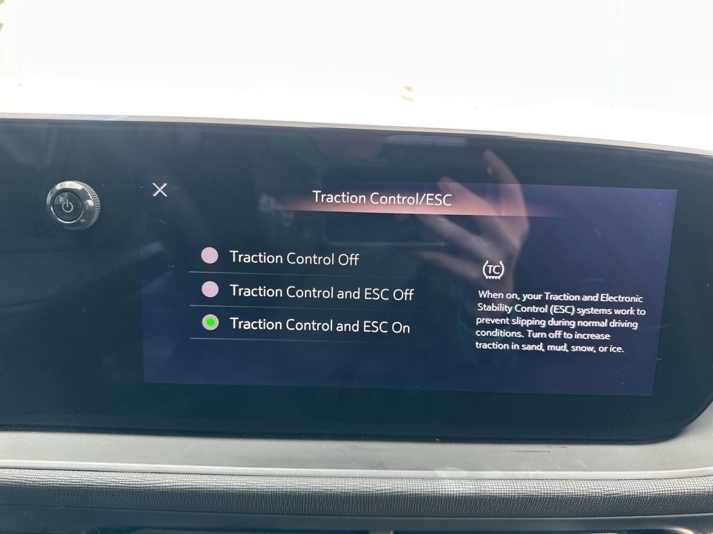 Used 2025 Buick Envista Preferred image 41