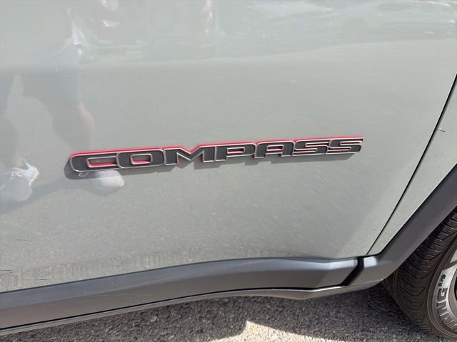 Used 2022 Jeep Compass Trailhawk w/ Trailhawk Elite Group image 10