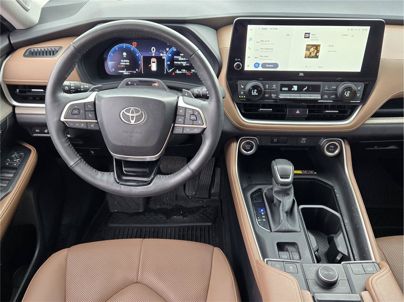 Used 2024 Toyota Grand Highlander AWD image 26