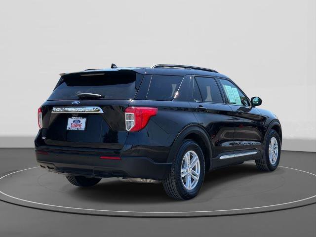 Certified 2023 Ford Explorer XLT RWD image 5