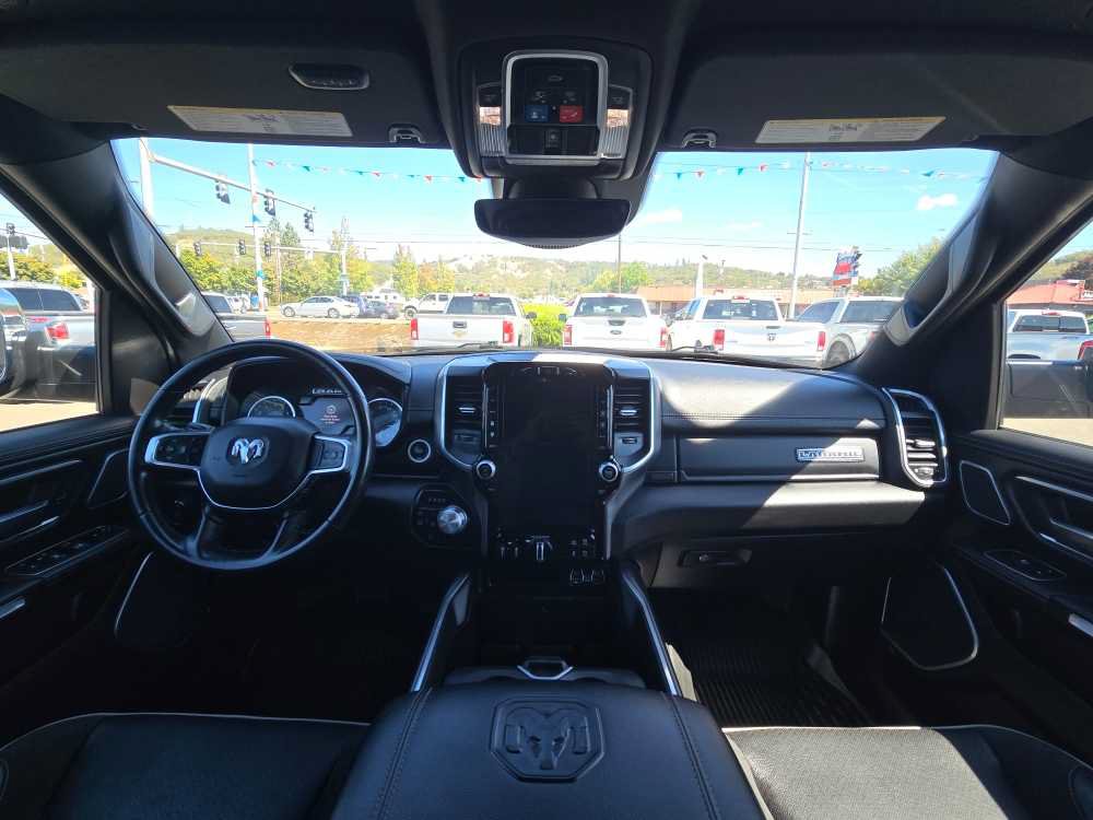 Used 2023 RAM 1500 Laramie AWD/4WD image 15