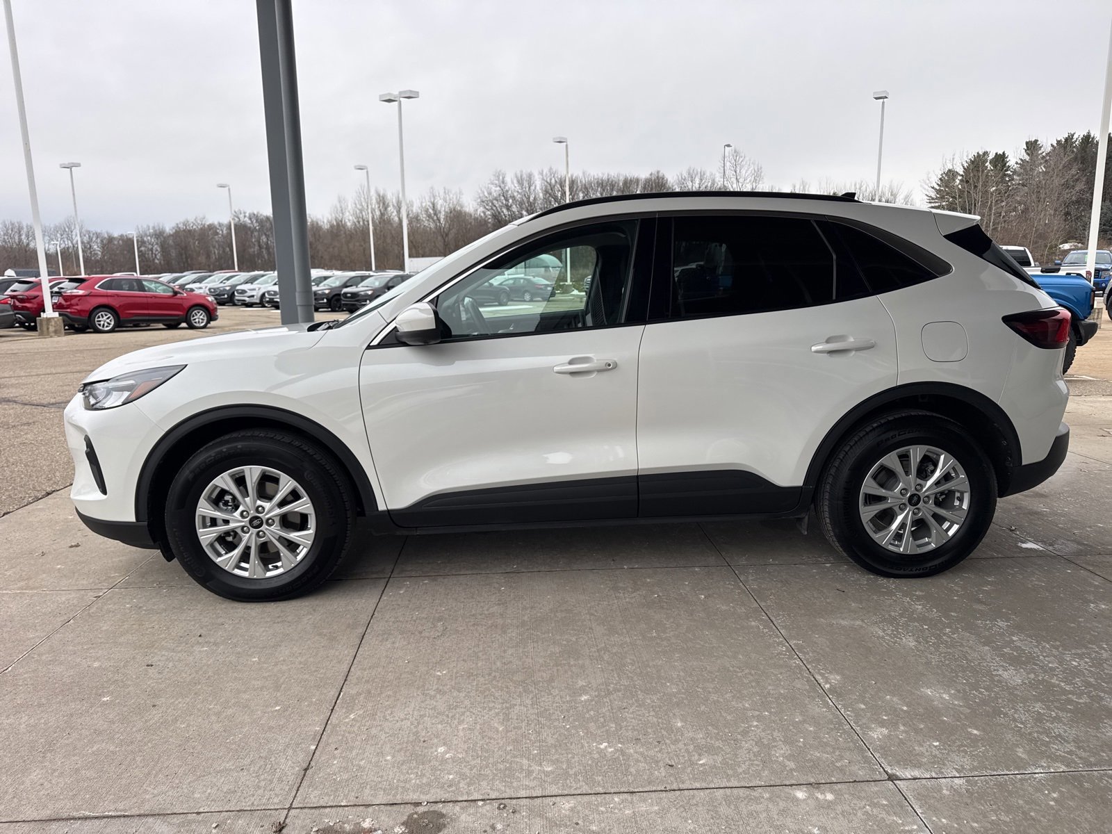 Certified 2023 Ford Escape Active w/ Tech Pack #2 image 7