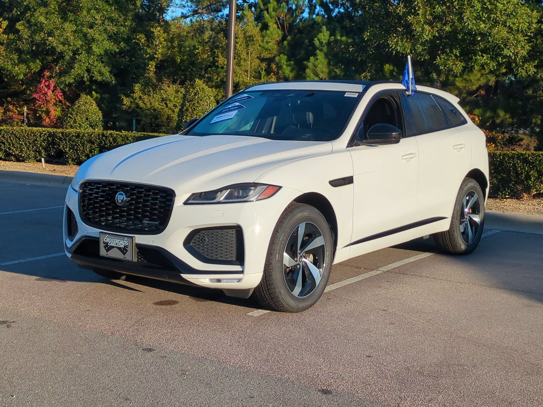 Used 2025 Jaguar F-PACE R-Dynamic S AWD/4WD image 8