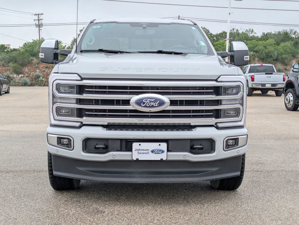 Certified 2025 Ford F350 Platinum w/ Platinum Plus Package AWD/4WD image 3