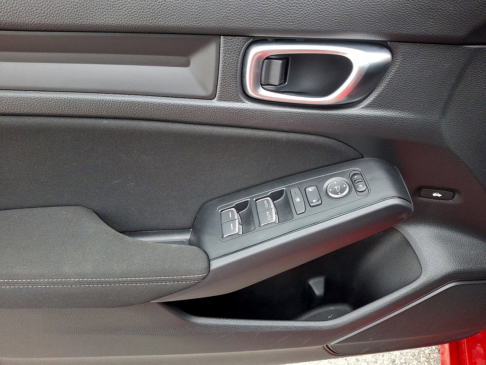Used 2025 Honda Civic Sport image 11