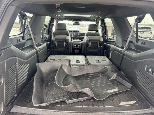 Used 2023 GMC Yukon XL Denali w/ LPO, Floor Liner Package image 40
