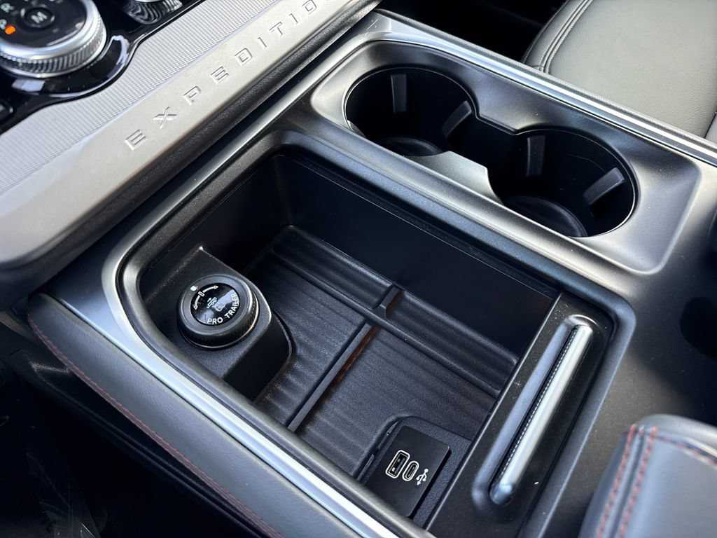 Certified 2025 Ford Expedition Active RWD image 25