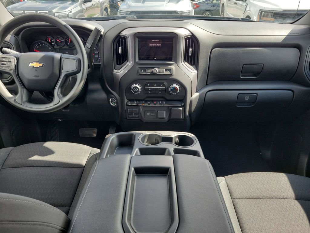 Used 2023 Chevrolet Silverado 1500 Custom image 11